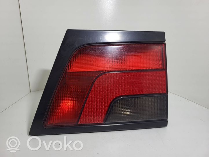 Peugeot 806 Lampy tylnej klapy bagażnika 45102272