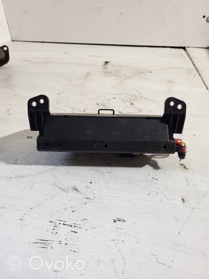 Renault Espace -  Grand espace IV Relay mounting block 7700844682A