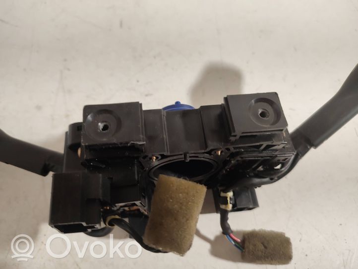 Nissan Almera N16 Leva/interruttore dell’indicatore di direzione e tergicristallo Niles 14509