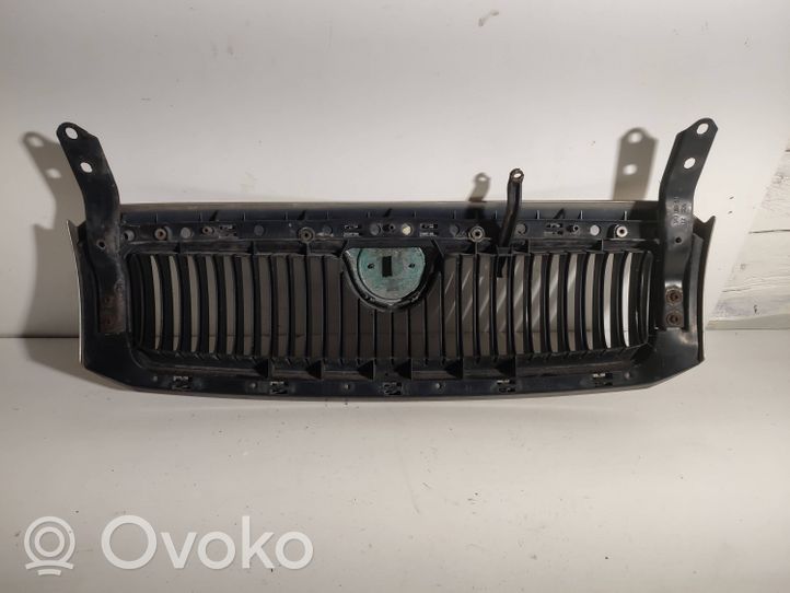 Skoda Fabia Mk1 (6Y) Maskownica / Grill / Atrapa górna chłodnicy 6y0823574