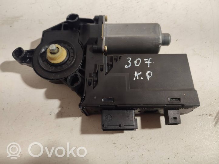 Peugeot 307 Moteur de lève-vitre de porte avant 9637131280