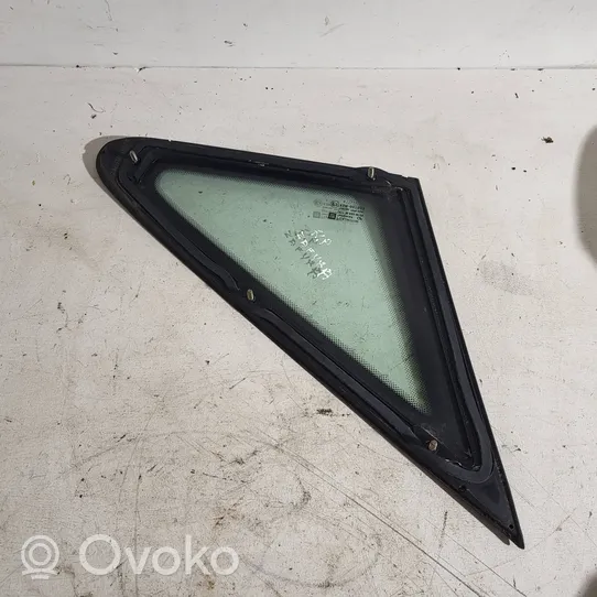 Opel Zafira A Front door vent window glass four-door 43R007022