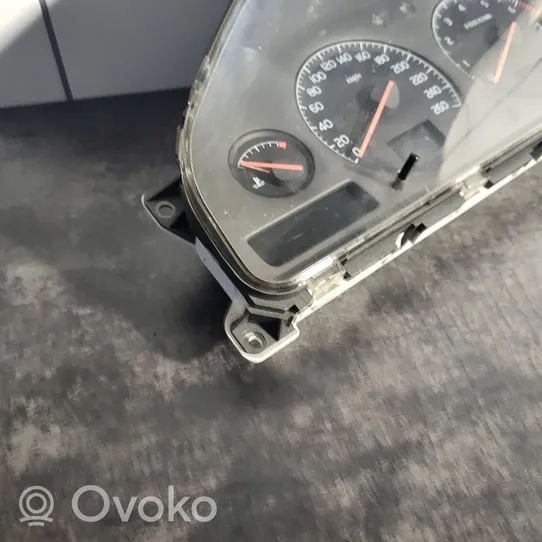 Volvo V70 Compteur de vitesse tableau de bord 9459821