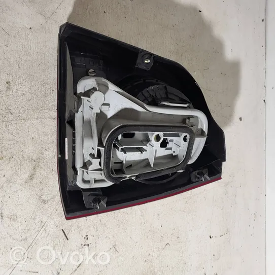 Volkswagen Polo IV 9N3 Lampa tylna 965351