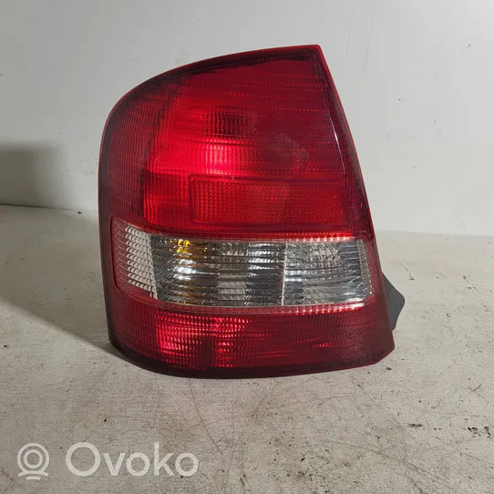 Mazda 323 Lampa tylna 