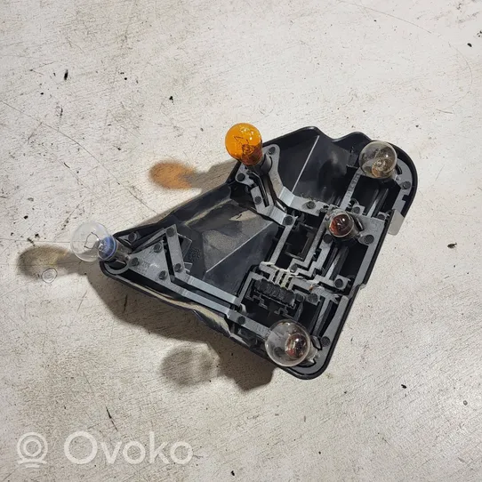 Rover 75 Takavalon polttimon suojan pidike 263142