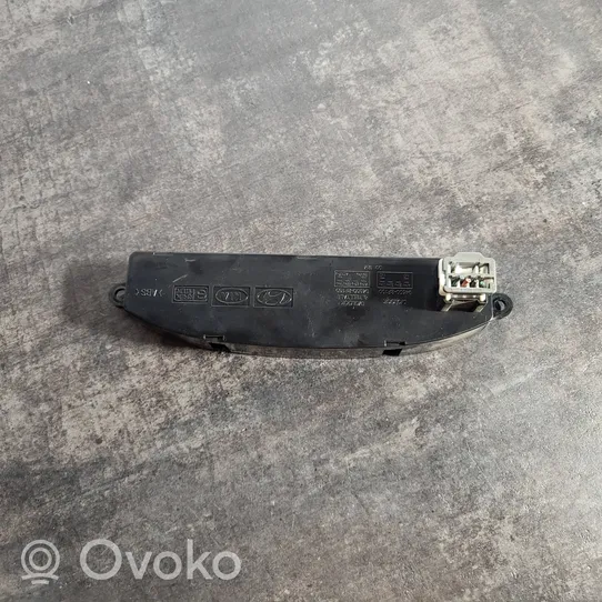 KIA Cerato Monitori/näyttö/pieni näyttö 945002F150