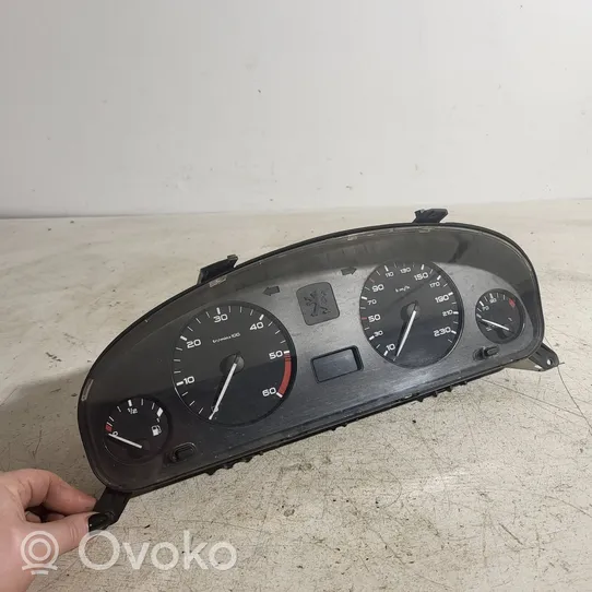 Peugeot 406 Tachimetro (quadro strumenti) 9630372780