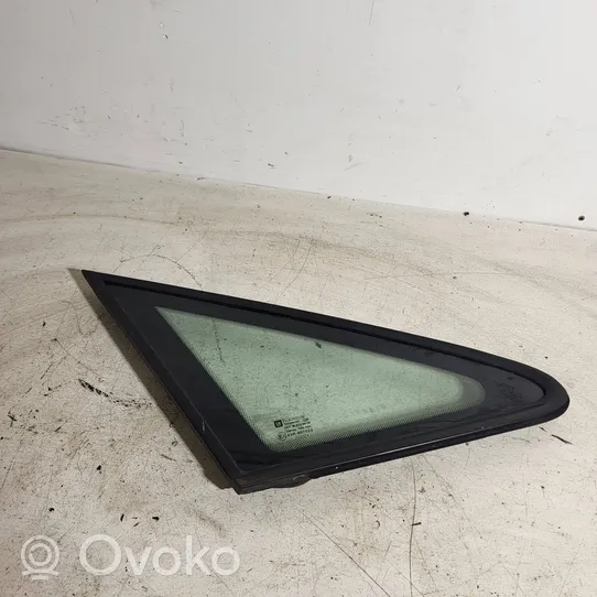 Opel Zafira A Front door vent window glass four-door 43R007022