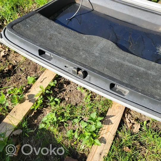 Volvo V70 Tailgate/trunk/boot lid 