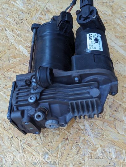 Mercedes-Benz R W251 Ilmajousituksen kompressoripumppu A2513201004