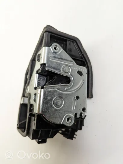 BMW 5 F10 F11 Rear door lock 7229460