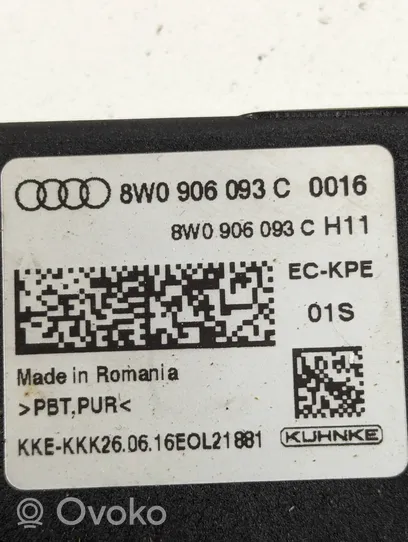 Audi A4 S4 B9 Polttoainepumpun rele 8W0906093C