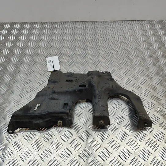 BMW 5 G30 G31 Couvre soubassement arrière 7340192