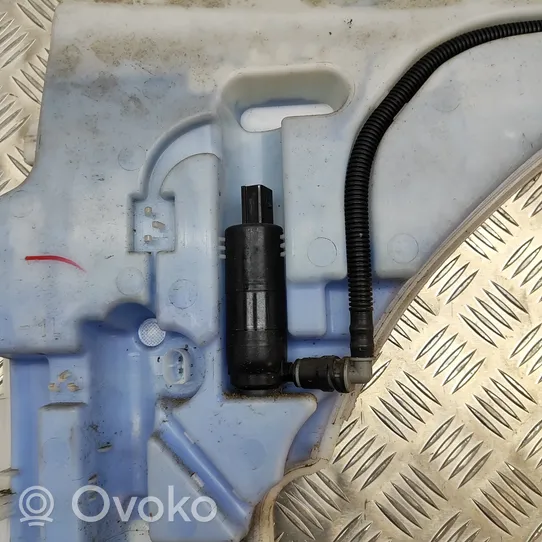 BMW 4 F32 F33 Zbiornik płynu spryskiwaczy lamp 7241679