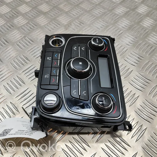 Jaguar XJ X351 Gaisa kondicioniera / klimata kontroles / salona apsildes vadības bloks (salonā) AW9318D687DF