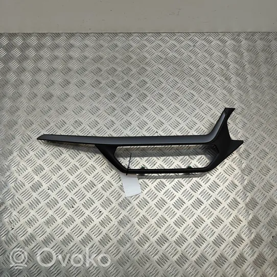 BMW 1 F40 Rivestimento del vano portaoggetti del cruscotto 6823310