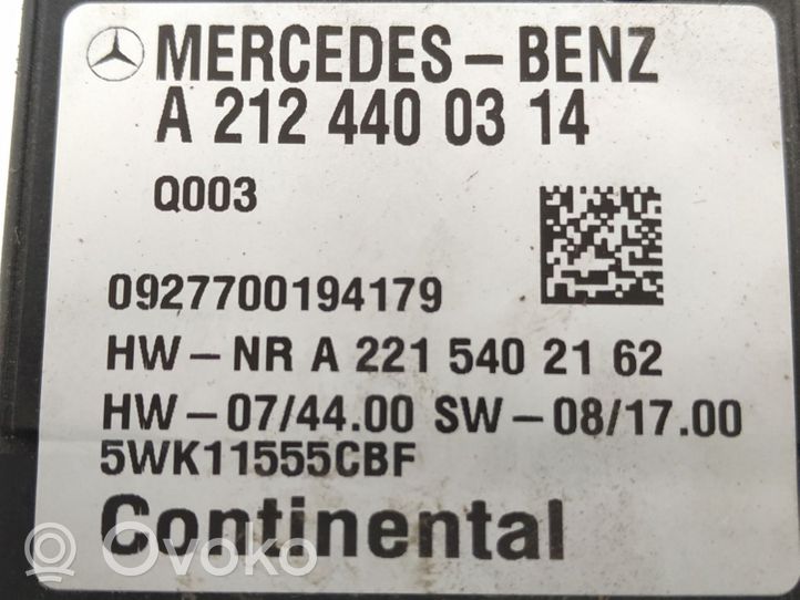 Mercedes-Benz C W204 Degalų (kuro) siurblio valdymo blokas 