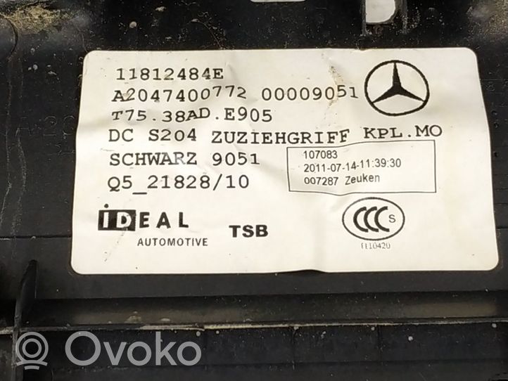 Mercedes-Benz C W204 Takaluukun kannen lukon lista 