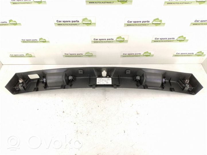 Mercedes-Benz C W204 Tailgate/boot lid lock trim 