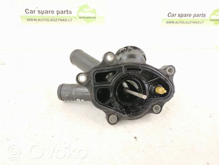 Mercedes-Benz C W204 Boîtier de thermostat / thermostat 