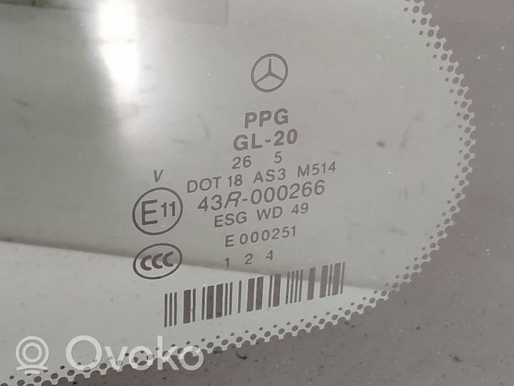 Mercedes-Benz R W251 Takasivuikkuna/-lasi 2516700550