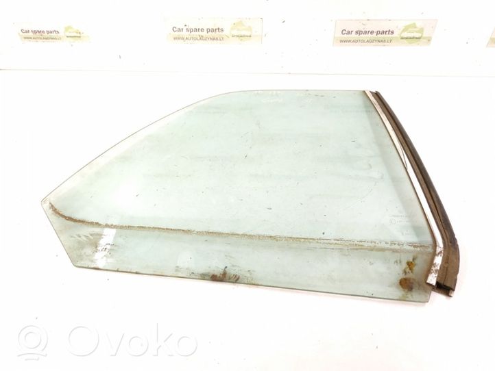 Mercedes-Benz 200 300 W123 Rear side window/glass 1236700210