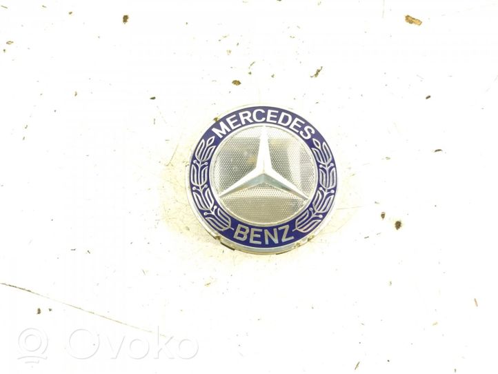 Mercedes-Benz C W204 Tapacubos no original de rueda 1714000125