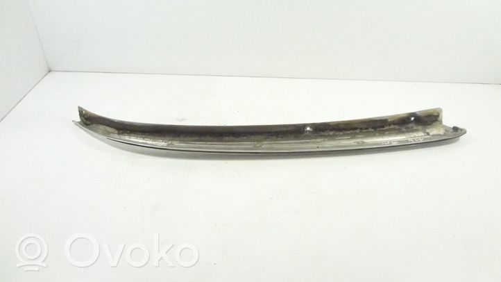 Mercedes-Benz S W116 Rivestimento modanatura del vetro della portiera posteriore 1166980189