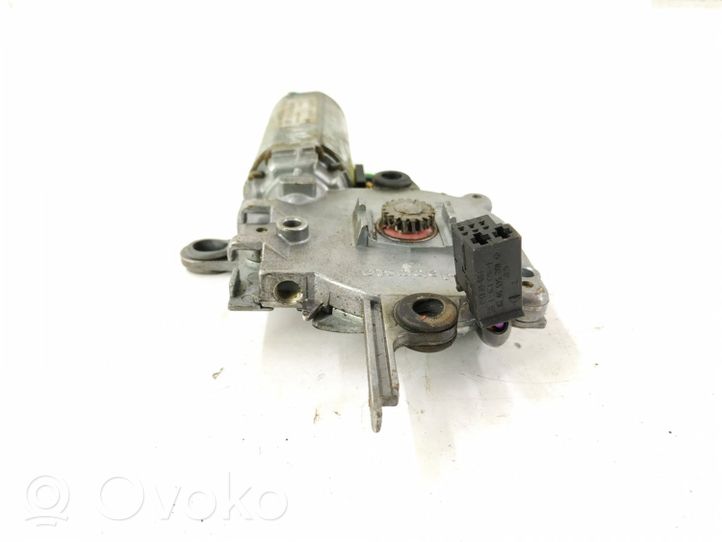 Mercedes-Benz C W202 Motor/activador 2028200508