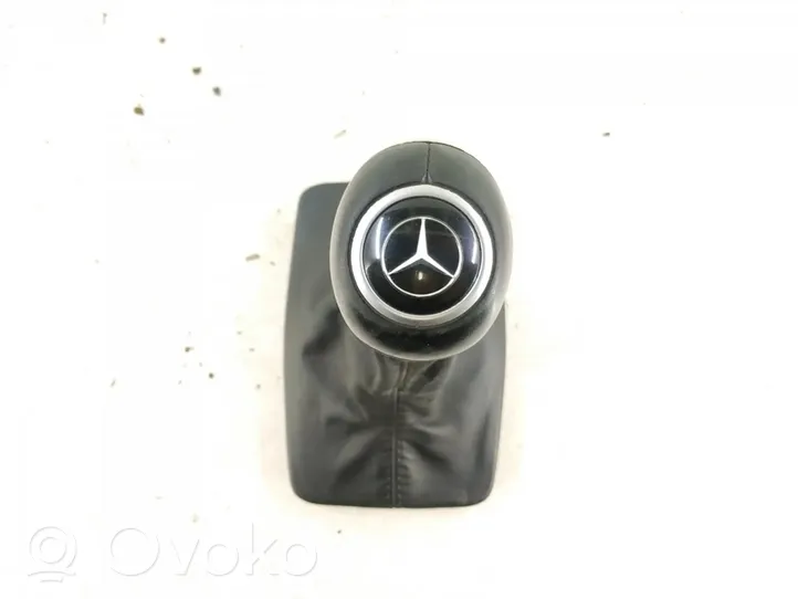 Mercedes-Benz C W204 Ātrumu pārslēgšanas sviras dekoratīvā apdare (āda, uzgalis) 