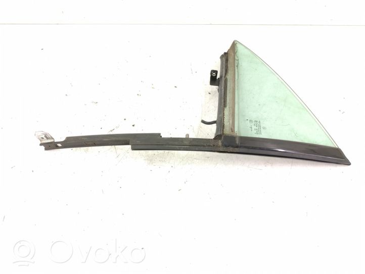 Mercedes-Benz CLS C218 X218 Rear vent window glass DALISID958