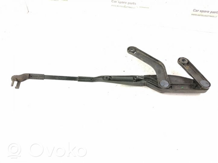 Mercedes-Benz CL C215 Front wiper blade arm 