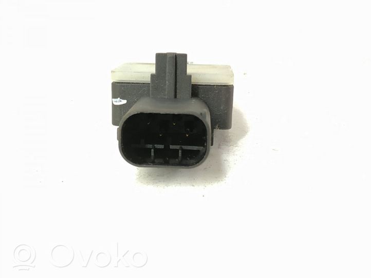 Mercedes-Benz B W245 Airbagsensor Crashsensor Drucksensor 