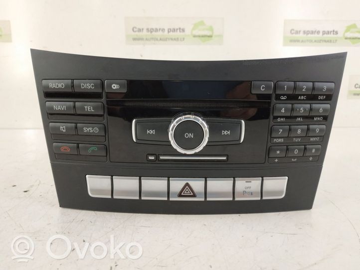 Mercedes-Benz CLS C218 X218 Panel / Radioodtwarzacz CD/DVD/GPS DALISID1061