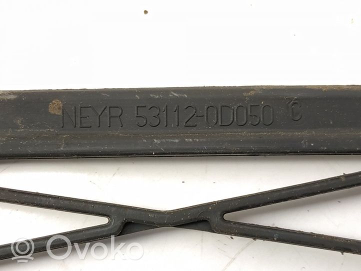 Toyota Yaris Front bumper lower grill DALISID3342