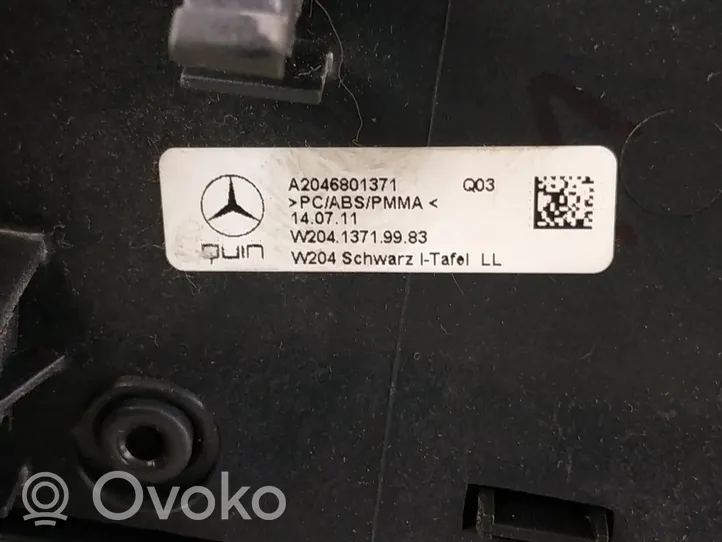 Mercedes-Benz C W204 Panneau de garniture tableau de bord 