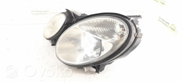 Mercedes-Benz E W211 Lampa przednia 