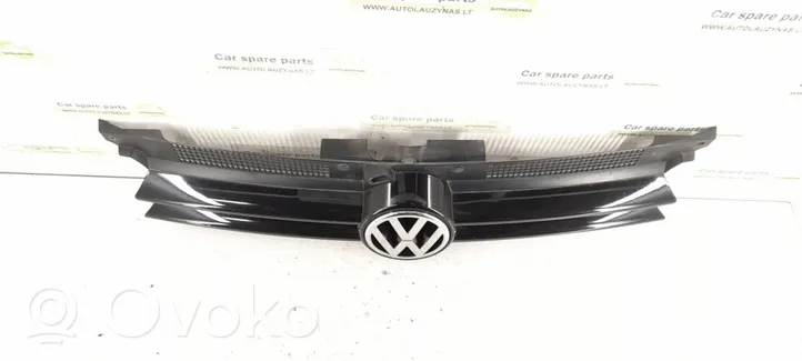 Volkswagen Golf IV Griglia anteriore 