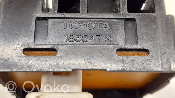 Toyota Yaris Przycisk regulacji lusterek bocznych 