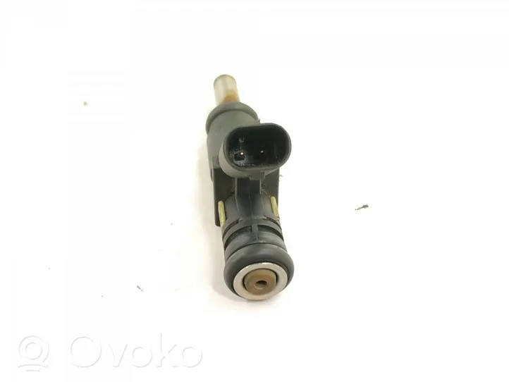 Mercedes-Benz E W211 Fuel injector 