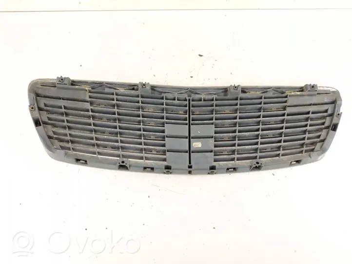 Mercedes-Benz E W211 Atrapa chłodnicy / Grill 