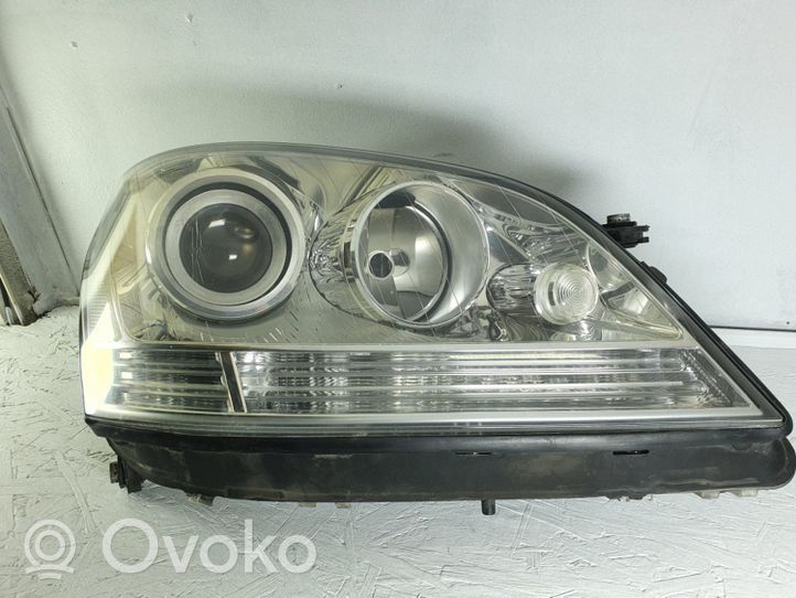 Mercedes-Benz ML W164 Lampa przednia 