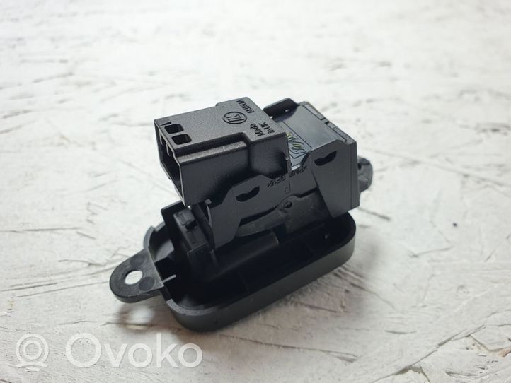 Volvo XC60 Quarter vent window switch 30773978