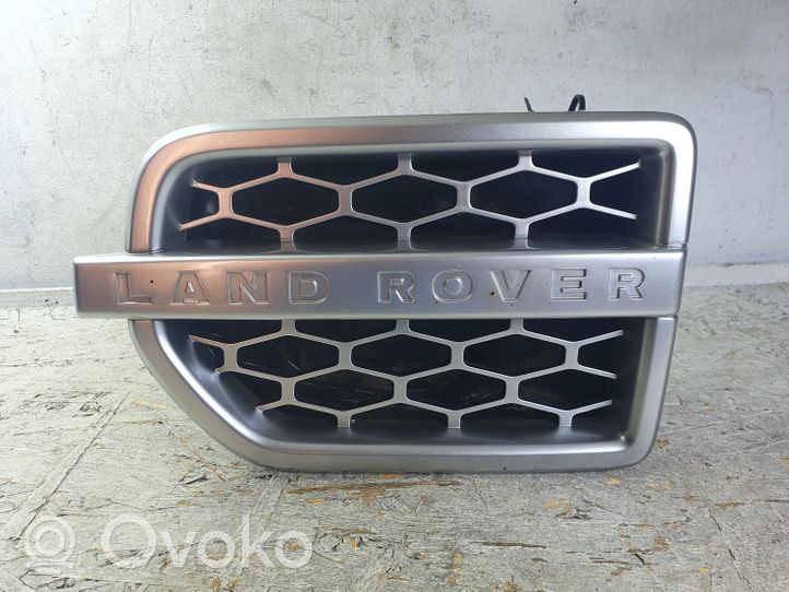 Land Rover Discovery 4 - LR4 Lokasuojan lista (muoto) AH2216A415