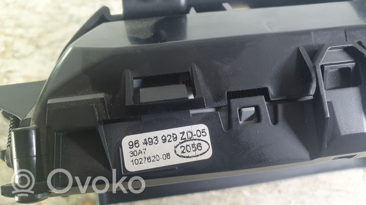 Citroen C6 Monitor / wyświetlacz / ekran 102760014