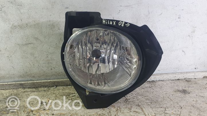 Toyota Hilux (AN10, AN20, AN30) Front fog light 