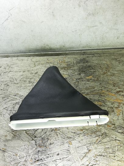 Volkswagen Jetta VI Rivestimento freno a mano 5C0711465B