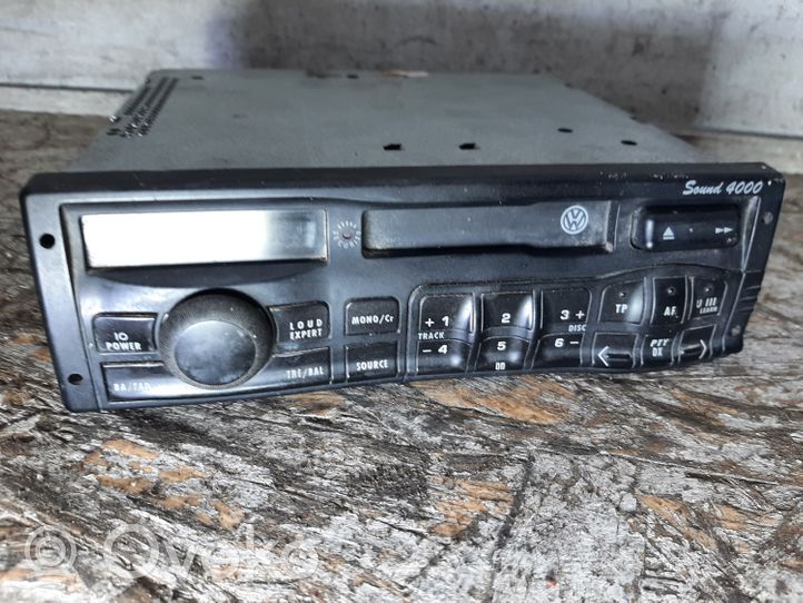 Volkswagen II LT Panel / Radioodtwarzacz CD/DVD/GPS 2D0035160A