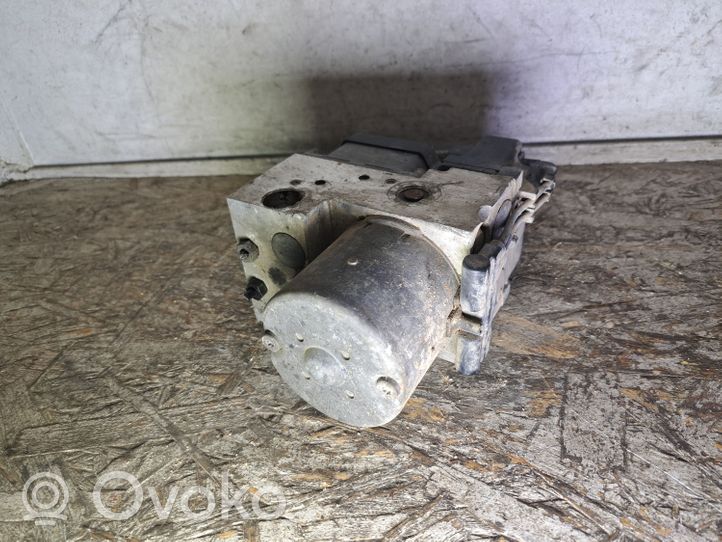 Volkswagen PASSAT B5 ABS Pump 8E0614111A